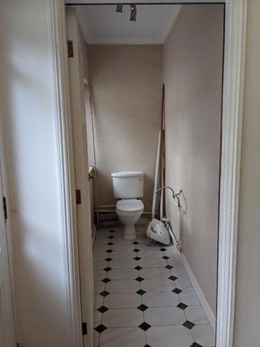 Cloakroom before makeover